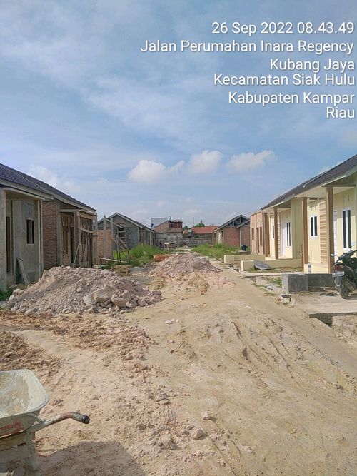 foto posisi tengah perumahan INARA REGENCY 2