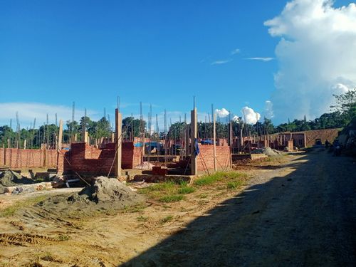 foto gerbang perumahan PERUMAHAN BARUGA HARMONI 2