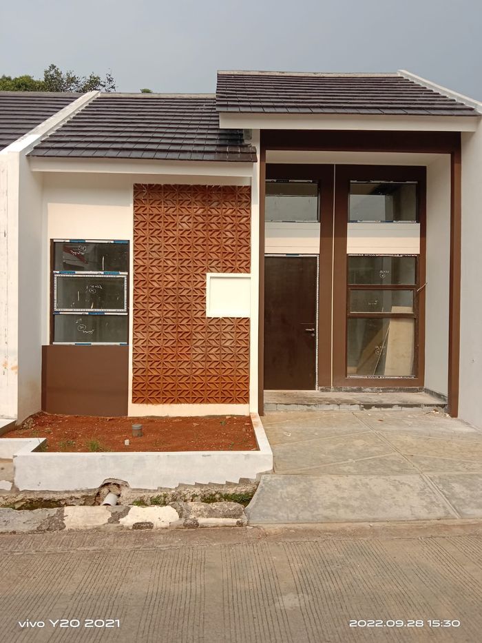 foto tampak rumah tipe 36/100 perumahan PADMA SERPONG