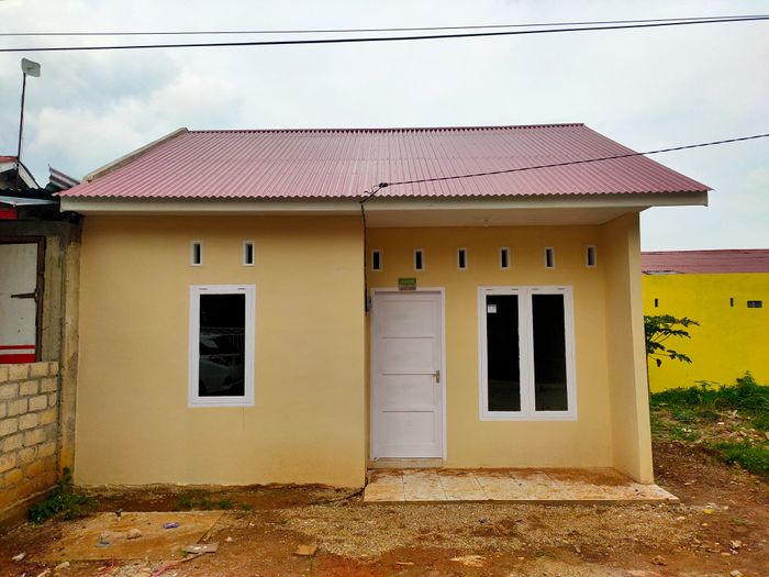 foto tampak rumah tipe 36/108 perumahan PERUMAHAN BUKIT GRIYA LAING II