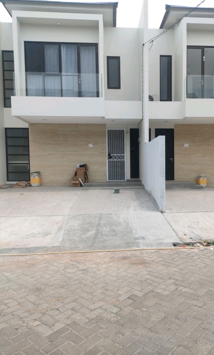 foto tampak rumah tipe PEARL D 4 NO 3 perumahan Daan Mogot Arcadia