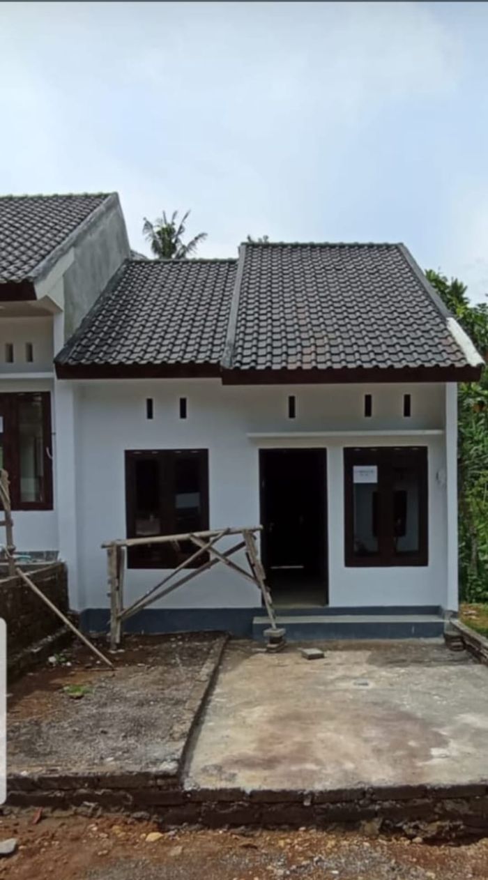 foto tampak rumah tipe 30/60 perumahan GRAHA MULIA SHANTI