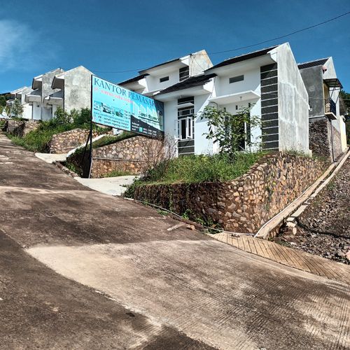 foto gerbang perumahan SARAH REGENCY CIBAKO