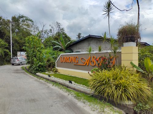 foto gerbang perumahan LORONG ASRI 3