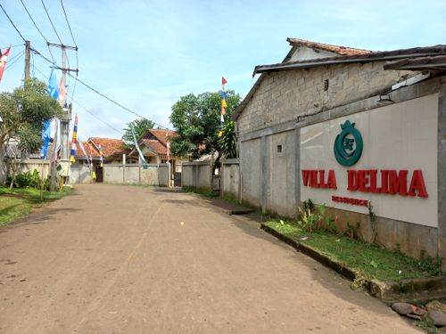 foto gerbang perumahan VILLA DELIMA RESIDENCE