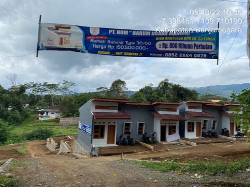 foto gerbang perumahan Harum Praya Regency