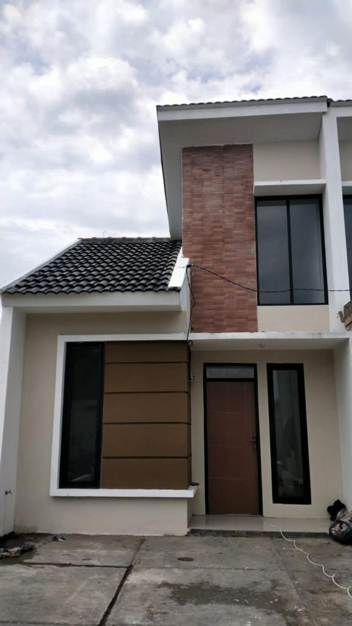 foto tampak rumah tipe 36 Landed (379) perumahan Griya Pataruman Asri 3