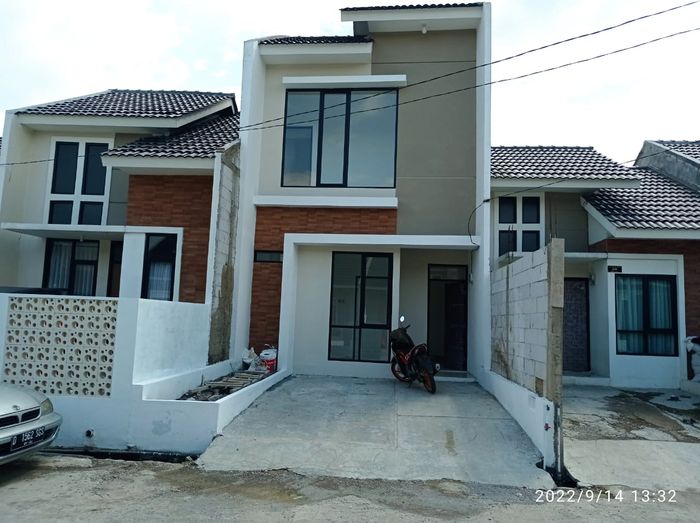 foto tampak rumah tipe 36 Mezzanine (368) perumahan G-Land Katapang Residence 1