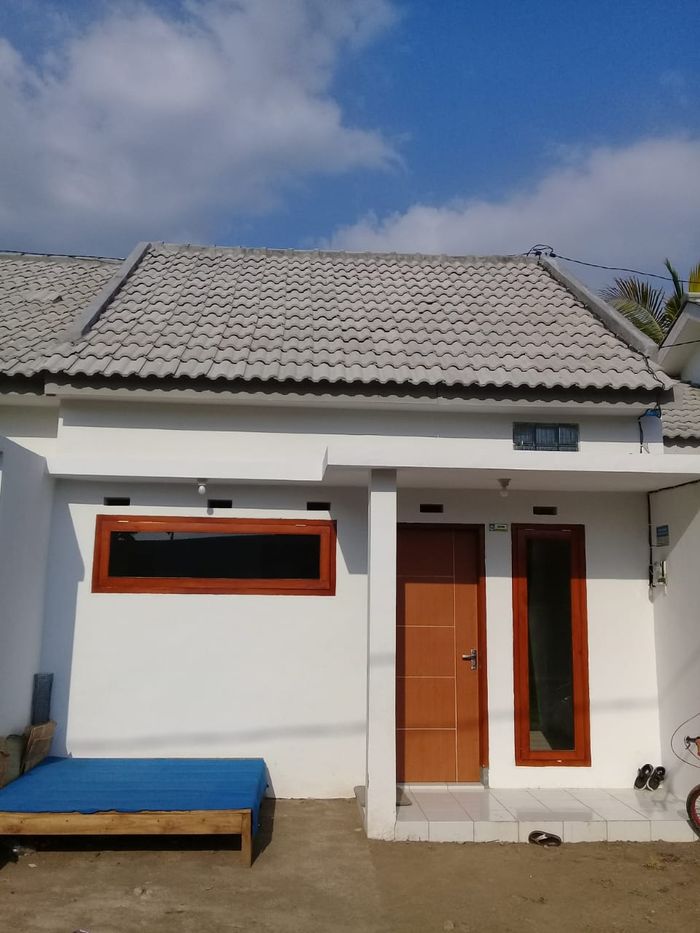foto tampak rumah tipe 30/60 perumahan KADEMANGAN UTAMA RESIDENCE