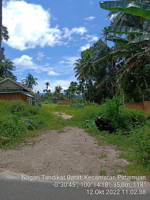 foto gerbang perumahan Kampung Parit Permai