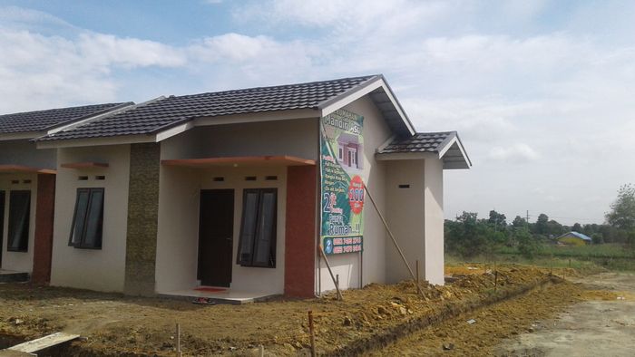 foto tampak rumah tipe RSH perumahan Mandiri asri