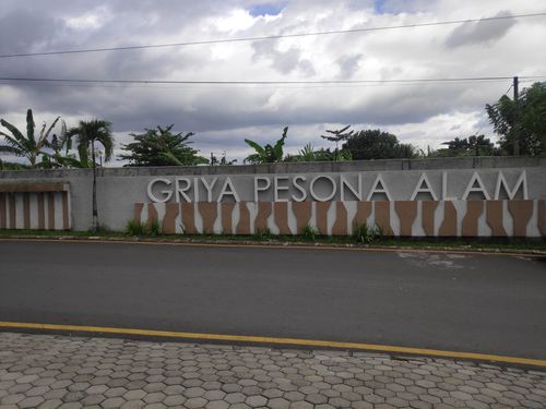 foto gerbang perumahan GRIYA PESONA ALAM VI