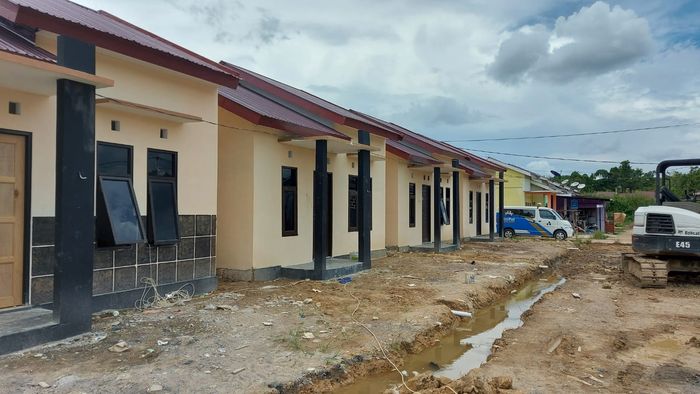 foto tampak rumah tipe minimalis perumahan GADING RAYA