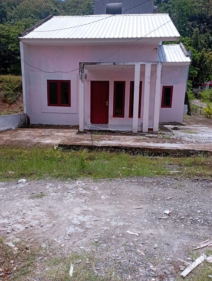 foto tampak rumah tipe KOMERSIL 54 perumahan PINANG RESIDENCE