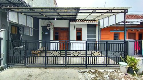 foto contoh rumah perumahan Griya Tiara Arum 2