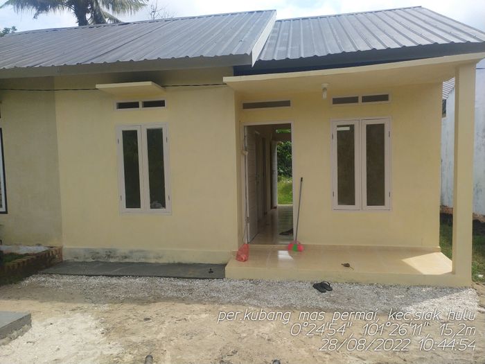 foto tampak rumah tipe RHS 36 perumahan KUBANG MAS PERMAI