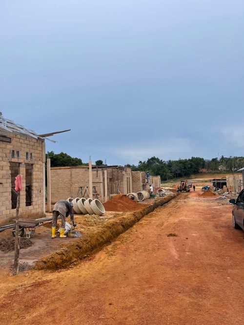 foto posisi tengah perumahan MAHKOTA MAS RESIDENCE
