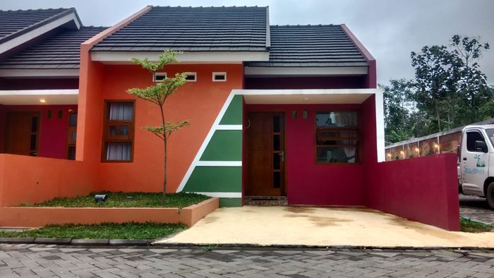 foto tampak rumah tipe B perumahan Terusan Omah Perdana