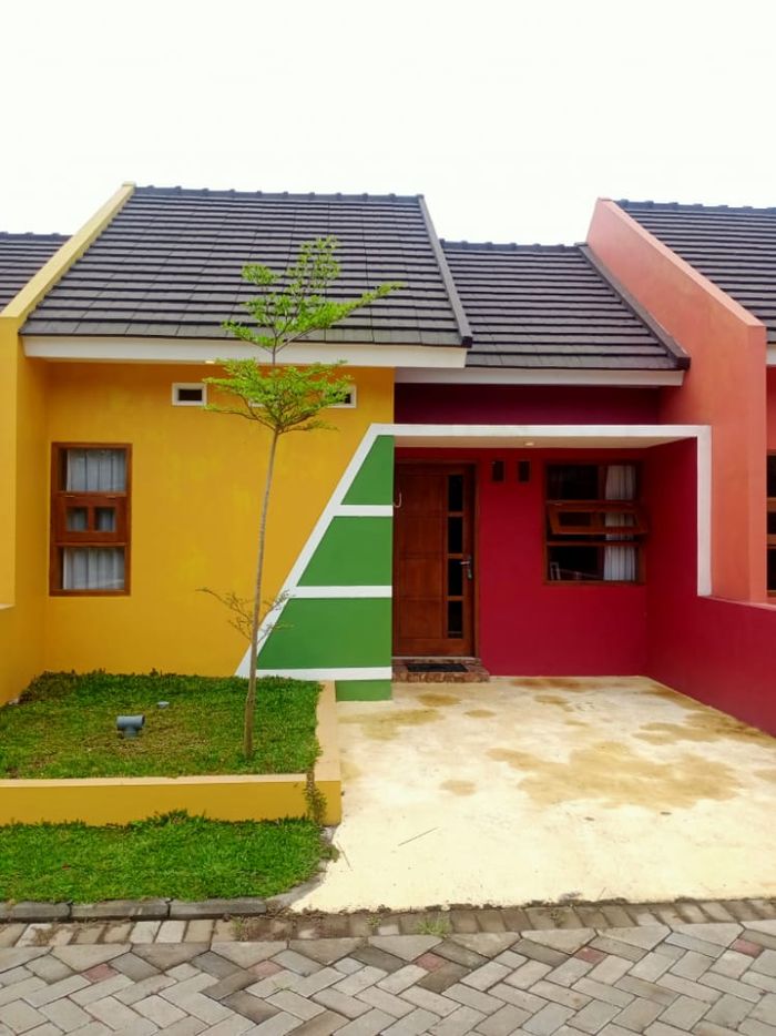 foto tampak rumah tipe G perumahan Terusan Omah Perdana
