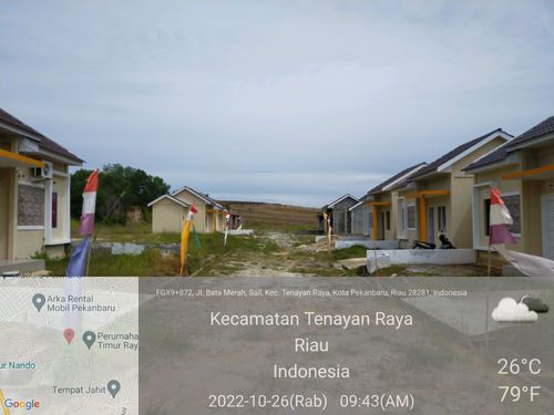 foto posisi tengah perumahan Bukit Griya Insani