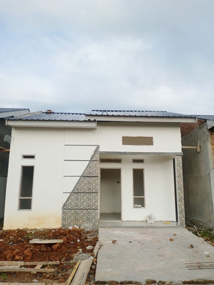 foto tampak rumah tipe 36/84 perumahan Sikombong Mawangi Regency