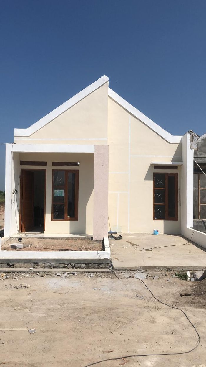foto tampak rumah tipe TAPAK RUMAH perumahan Pesona Linggar Residence