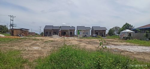 foto posisi tengah perumahan PR 57 REGENCY