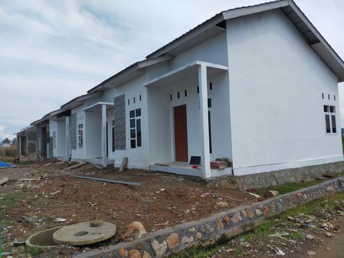 foto posisi tengah perumahan HADRAH REGENCY 5 LAMBATEUNG TAHAP II
