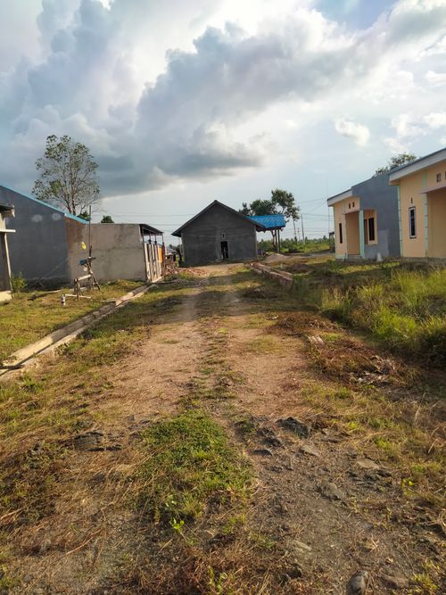 foto posisi tengah perumahan MUTIARA REGENCY II