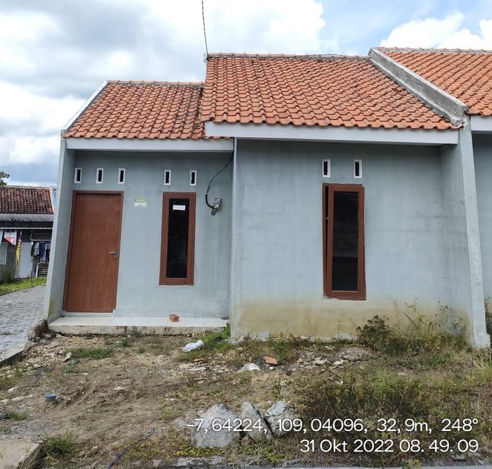 foto tampak rumah tipe 30/60 perumahan GRAND MAHKOTA SULTAN II