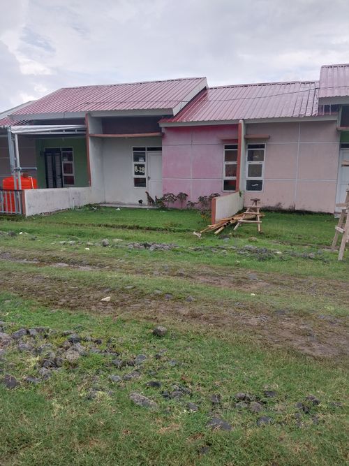 foto posisi tengah perumahan MUTIARA KHAYRA