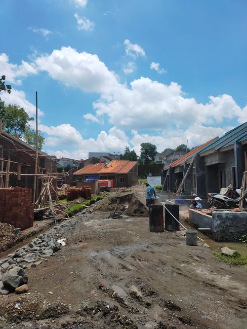 foto posisi tengah perumahan Perum Karang Benda Indah