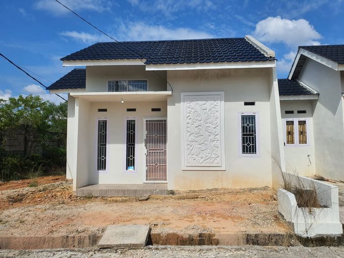 foto tampak rumah tipe 36/102 perumahan Tanjung Residence 73 II