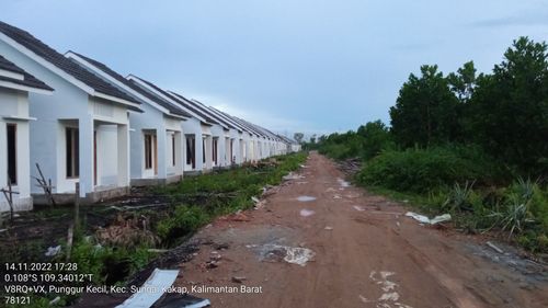 foto posisi tengah perumahan GRAHA MELODYA SERDAM