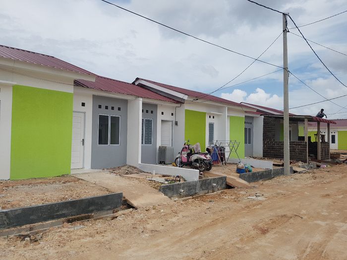 foto tampak rumah tipe 30/78 perumahan Renggali Sakura