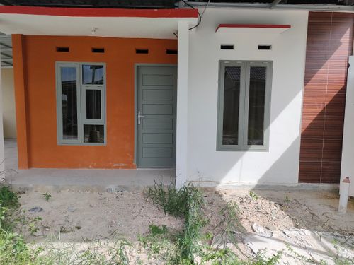 foto contoh rumah perumahan Taman putra 10