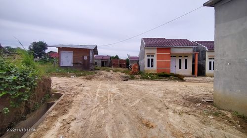 foto posisi tengah perumahan KAYU MANIS
