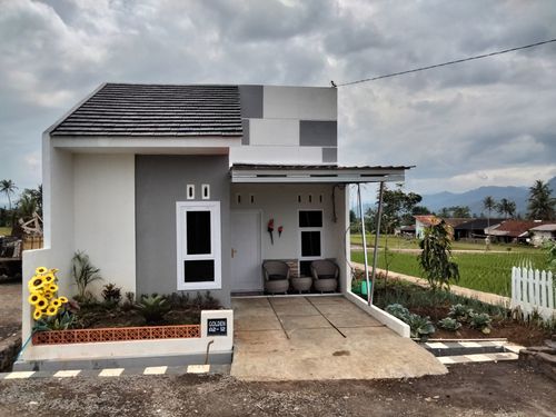 foto contoh rumah perumahan GOLDEN NIRWANA REGENCY