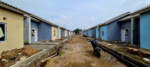 foto posisi tengah perumahan HOME BEKONANG
