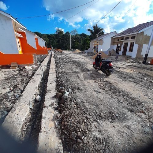 foto posisi tengah perumahan BAMEGA TOWN HOUSE 2