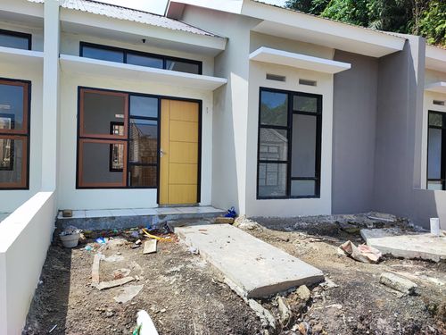 foto contoh rumah perumahan Grha Mandiri 4