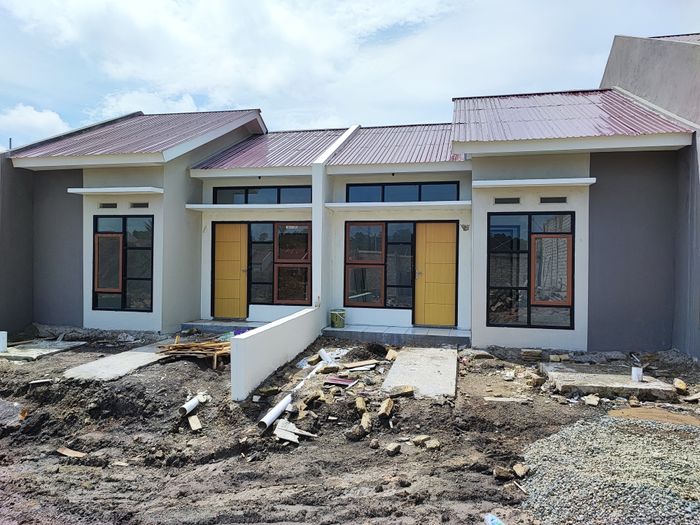 foto tampak rumah tipe 36 perumahan Grha Mandiri 4