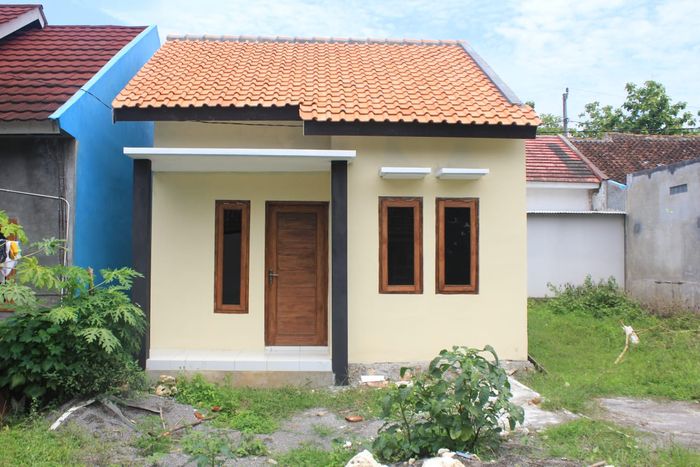foto tampak rumah tipe 30 perumahan Pesona Mijahan