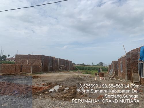 foto posisi tengah perumahan GRAND MUTIARA TAHAP II