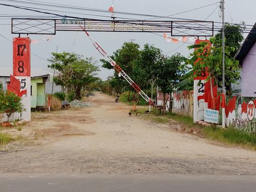 foto gerbang perumahan GREEN ALDI MANDASTANA