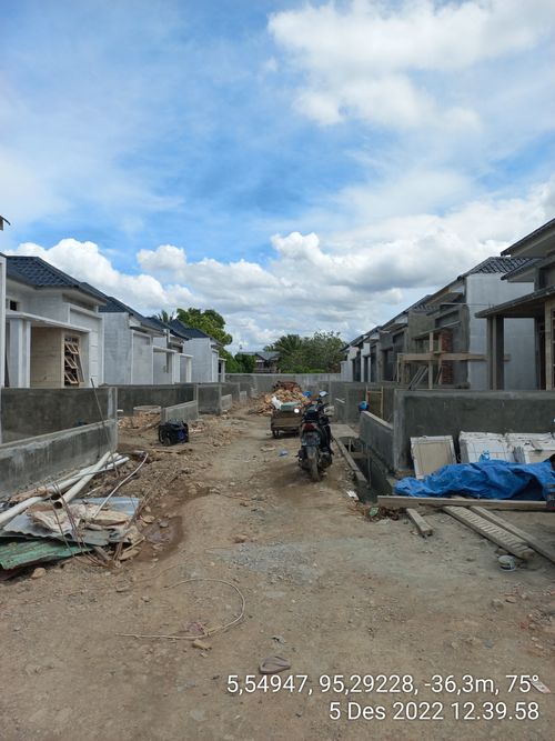 foto posisi tengah perumahan MEDINA RESIDENCE 3