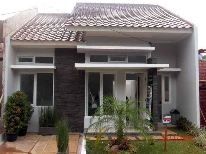 foto tampak rumah tipe KOMERSIL perumahan Griya pakumbulan indah residence 