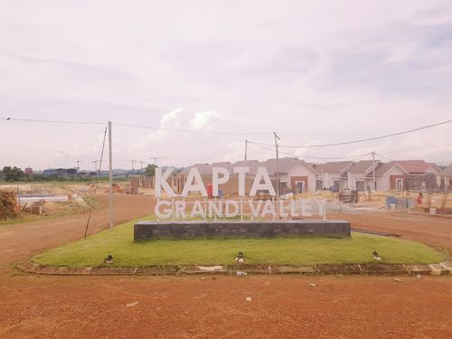 foto gerbang perumahan KAPTA GRAND VALLEY