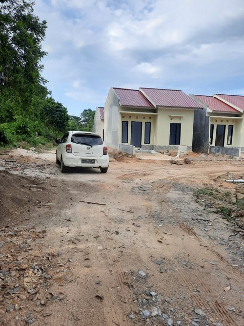 foto gerbang perumahan HALUOLEO GARDEN 2