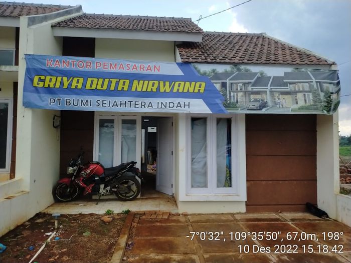 foto tampak rumah tipe 30/72 perumahan GRIYA DUTA NIRWANA